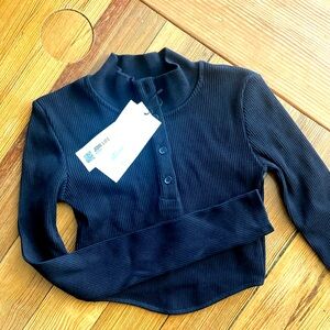 LAST CHANCE!! Black Zara button crop top size small